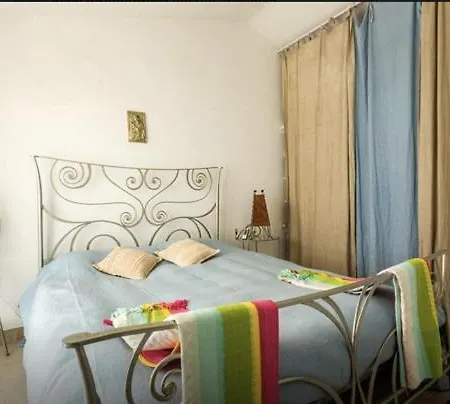 Corbezzolo بيت للعطل *